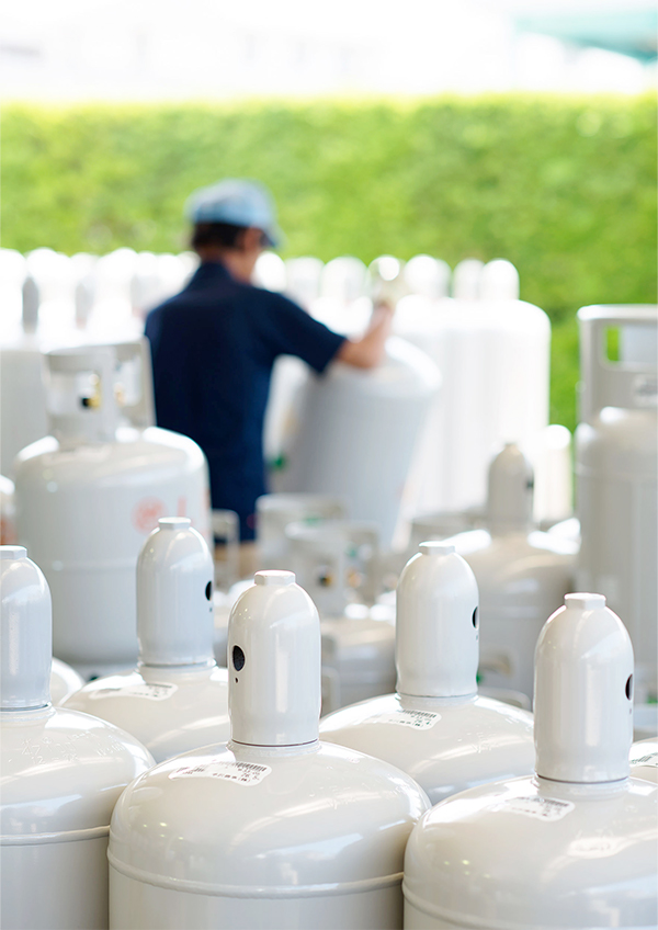 高圧ガス容器くず化処理