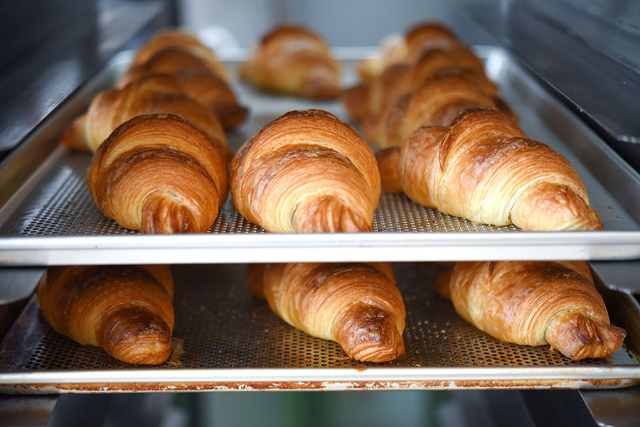 クロワッサン専門店27LAYERS